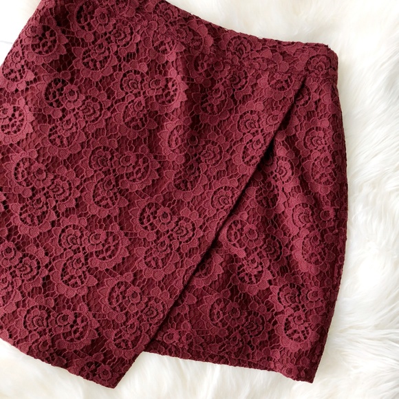 Madewell Dresses & Skirts - Madewell Asymmetrical Lace Skirt